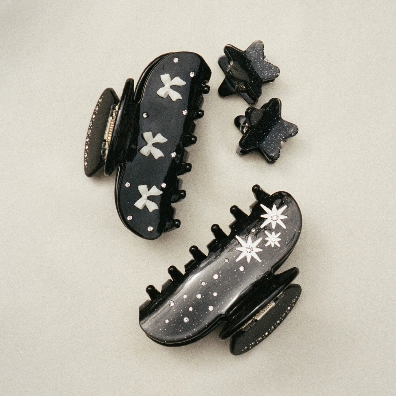 Baby Star Clip Set in Black Tinsel - Image 3