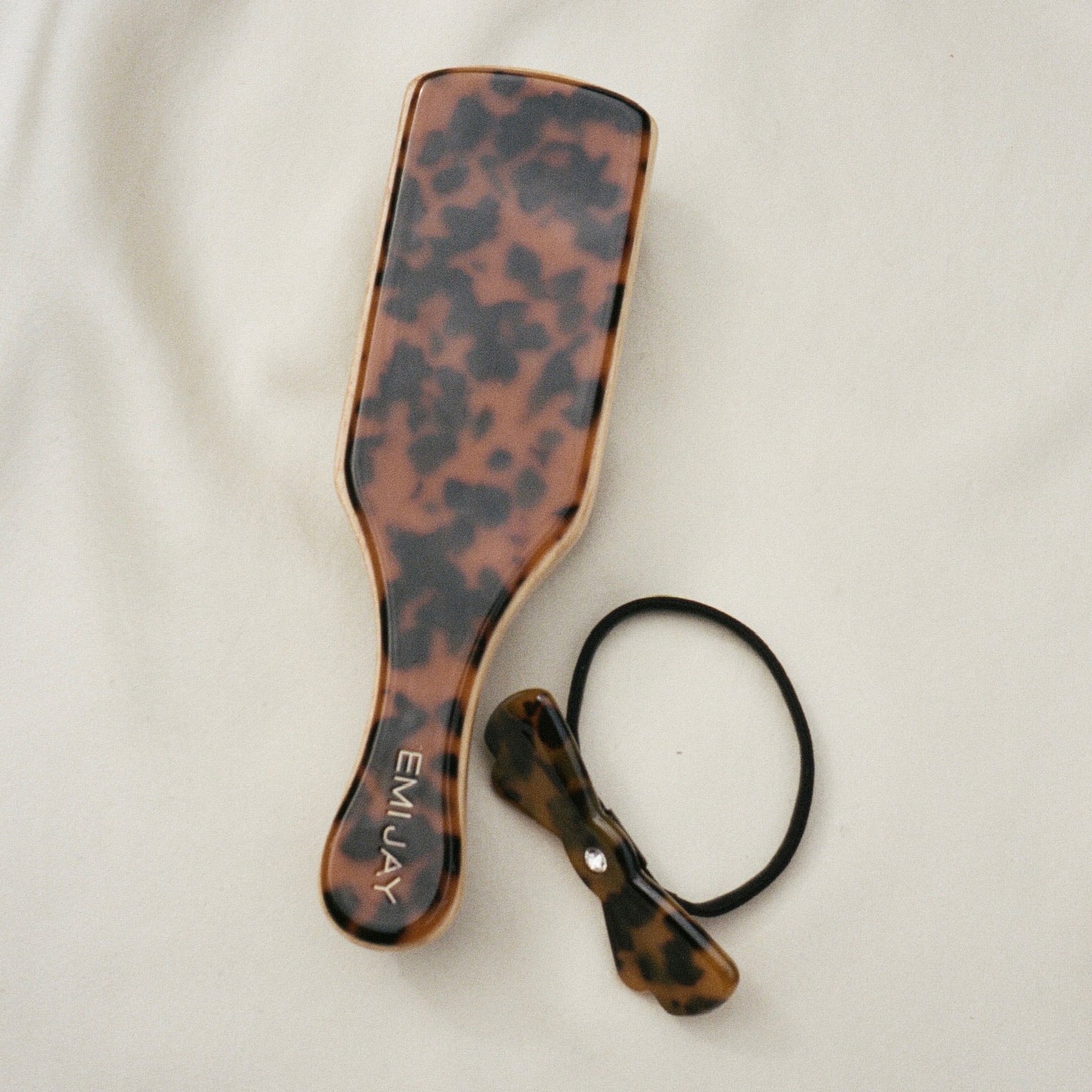 Bow Hair Tie in Tortoise - Image 2