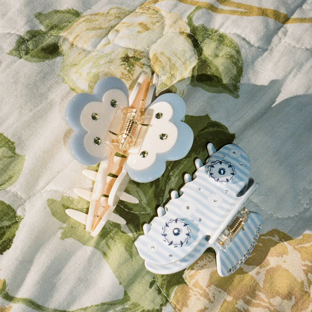 Cream Puff Clip in Cloud - Image 3