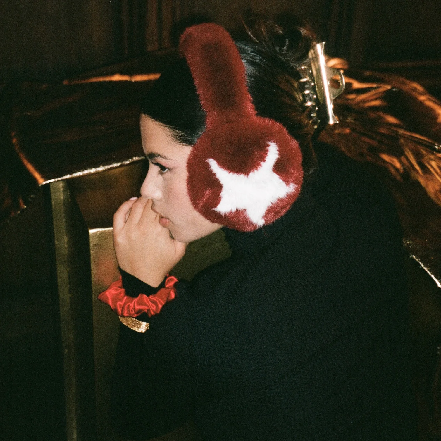Heartbreaker Clip in Gold Tiara - Image 4