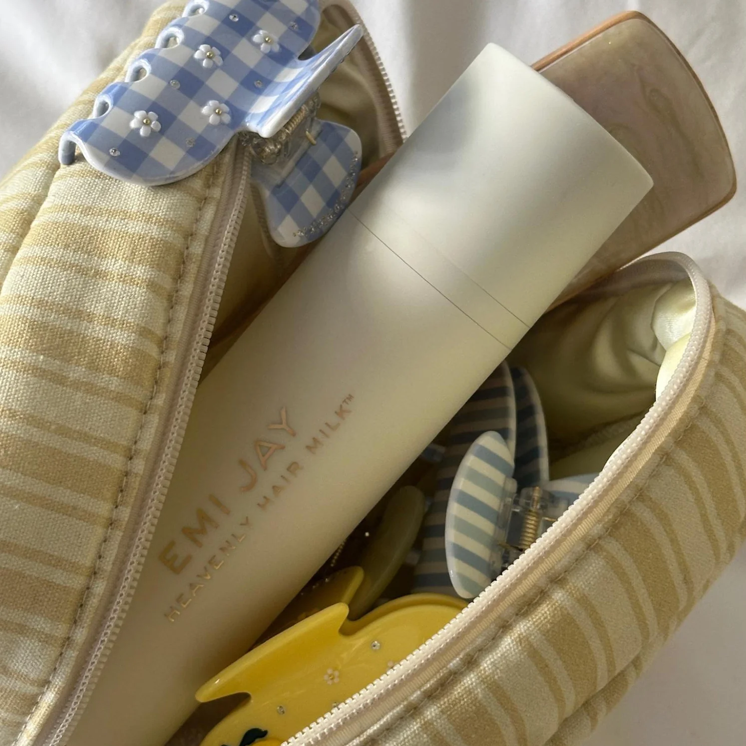 Linen Pouch in Out of Office - Image 3