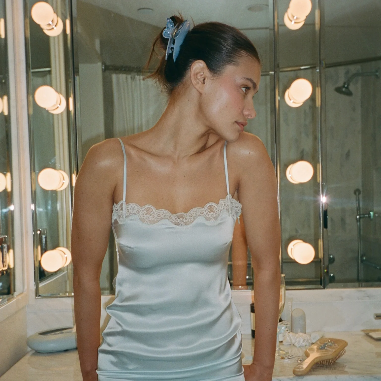 Mariposa Clip in Sweet Cloud - Image 4
