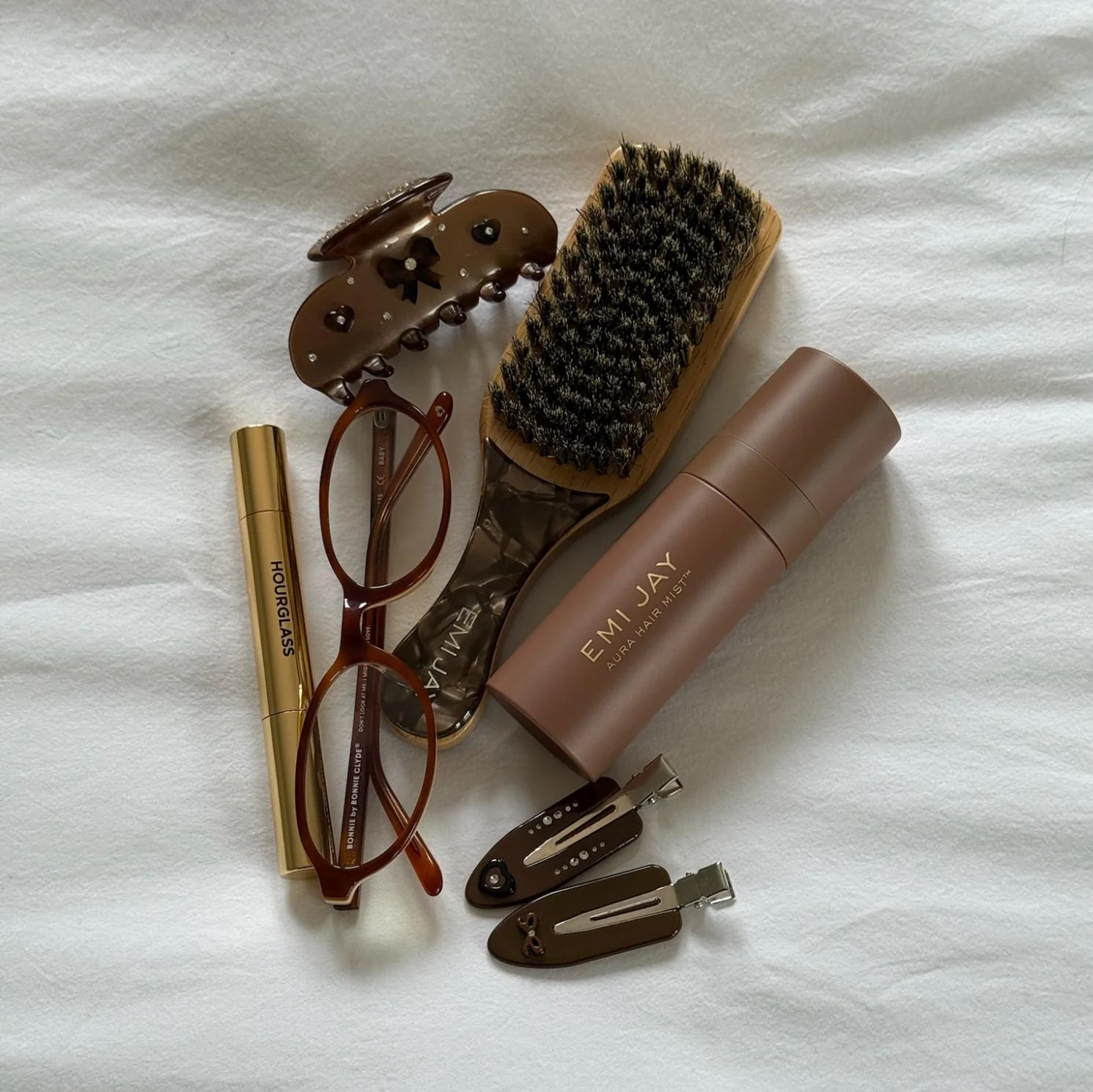 Mini Boar Bristle Brush in Toasted Sugar - Image 4