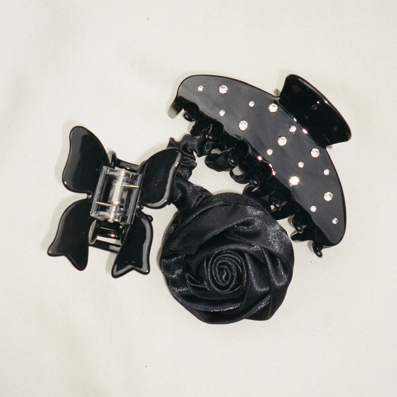 Rosette Scrunchie in Noir - Image 2